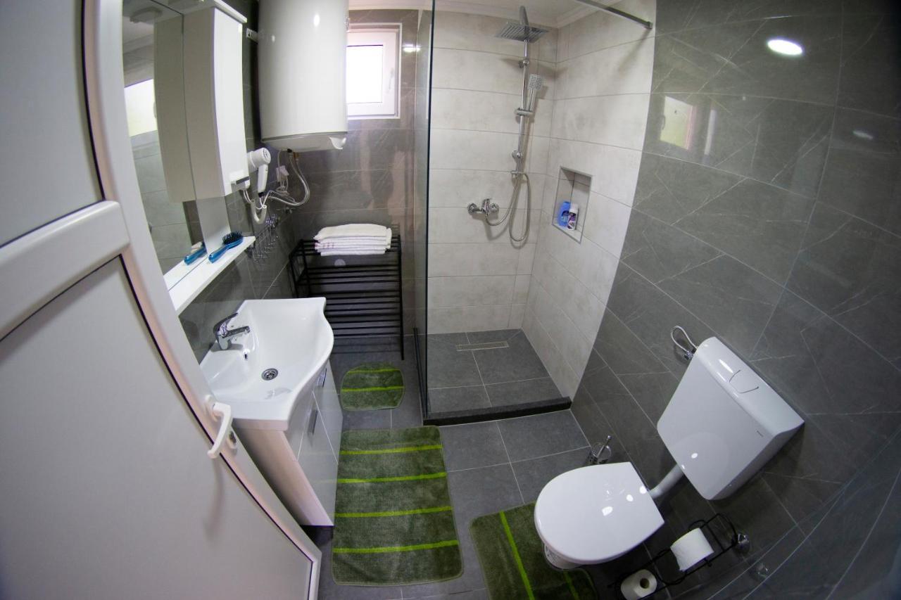 Casablanca Apartment Требине Екстериор снимка