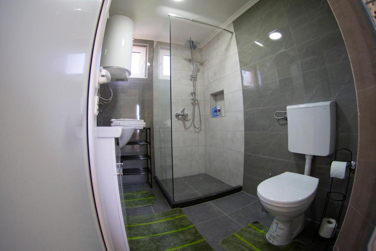 Casablanca Apartment Требине Екстериор снимка