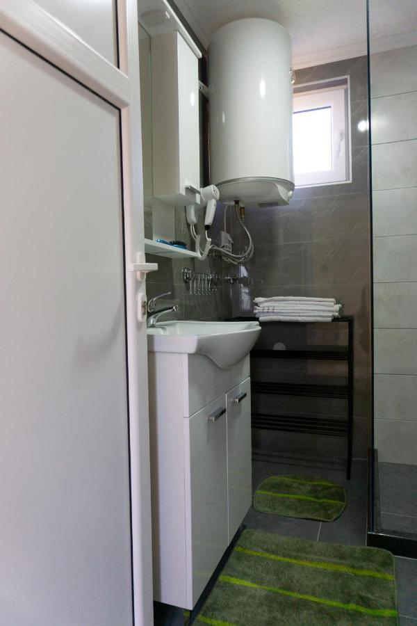 Casablanca Apartment Требине Екстериор снимка