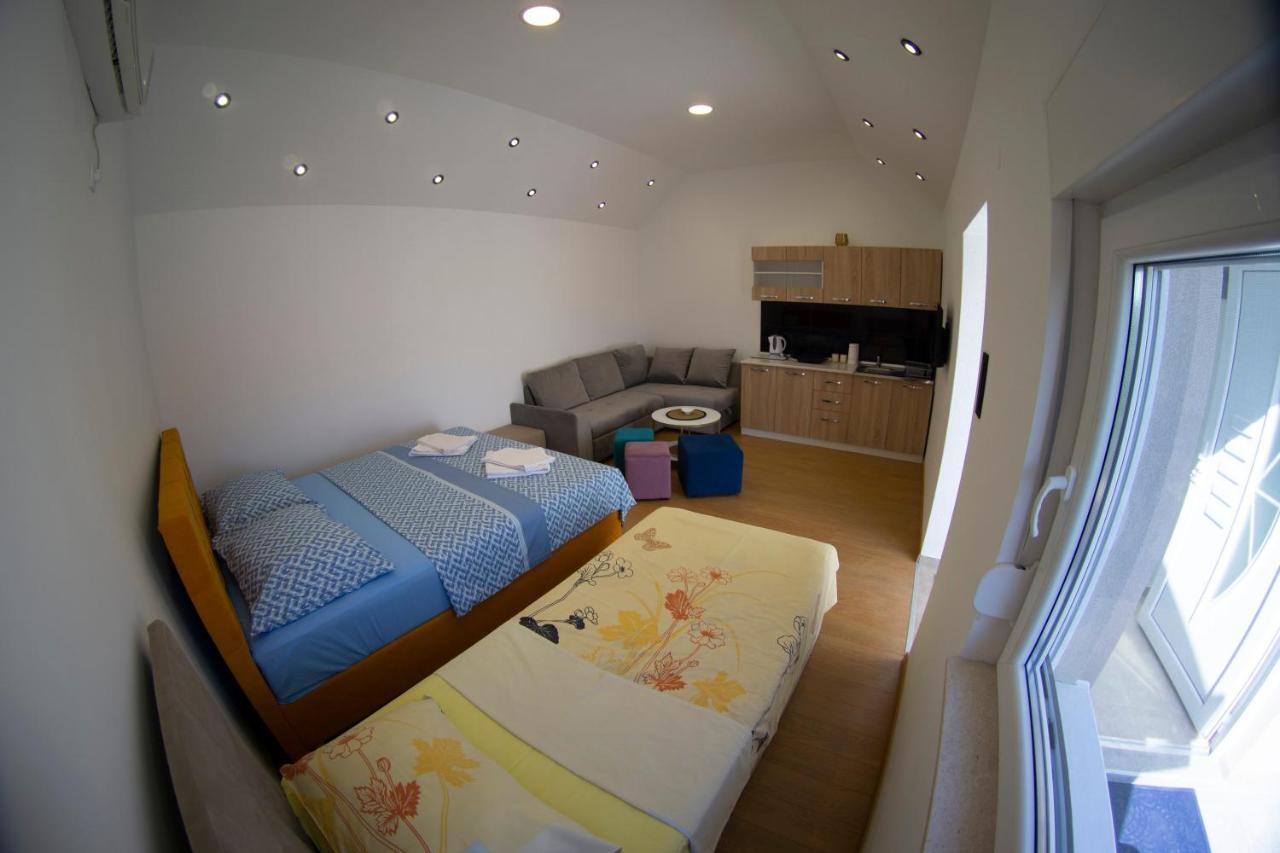 Casablanca Apartment Требине Екстериор снимка